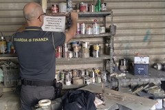 Carrozzeria abusiva in garage: sigilli della Guardia di Finanza ad Andria