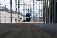 Sassi sui binari di un treno diretto ad Andria: denunciati tre ragazzini
