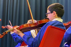 All’I.C. ad indirizzo musicale “Jannuzzi Mons. Di Donna”, il progetto innovativo “Archi per un giorno”