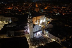 Processione notturna della Madonna dei Miracoli: migliaia di persone ad accogliere la patrona di Andria