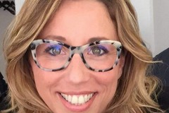 Paola Albo e l'Associazione Culturale “IDEAMO” impegnati nella Giornata della donazione del materiale scolastico