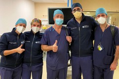 L'andriese Riccardo Memeo esegue la prima operazione al mondo di tumore al fegato con paziente sveglio
