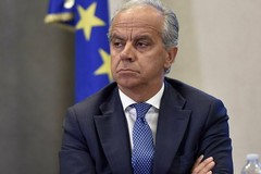 Assalti ai bancomat: chiesto l'intervento urgente del Ministro dell'Interno Piantedosi