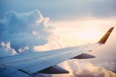 Volo rinviato di 21 ore e spese aggiuntive non rimborsate: cittadino andriese risarcito da Ryanair