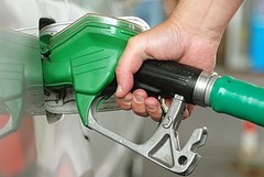 Caro carburanti, in Puglia verde al self più costosa