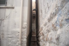 Vicolo San Bartolomeo, a due anni dall'adozione