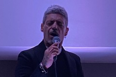 L'emozione in una voce: Savio Vurchio interpreta i "suoi" anni '60, ed è subito magia