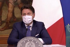 Dpcm Natale, divieti per le feste: no a veglioni in alberghi e a scuola dopo la Befana