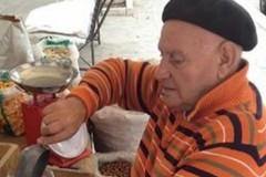 Addio a nonno Vittorio, stringi la piccola Graziella tra le tue braccia