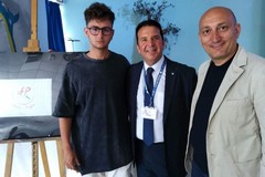 Premiato Raffaele Sansonne,  lo studente che ha disegnato il logo per il progetto “Eccellenze in Florida”