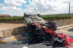 Rotatoria Montegrosso: Alfa Romeo si è ribaltata dopo aver impattato il new jersey