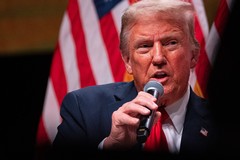 Dazi: la stangata di Donald Trump da oltre 1 mld su vino ed olio