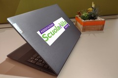 L'associazione "Scuola è Vita" dona un computer portatile all'I.C. "Vittorio Emanuele III-Dante Alighieri"