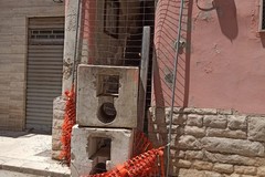L'arco che collega alle stradine di San Nicola cade a pezzi