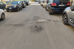Dossi e pericoli in strada: la denuncia di Via Martiri di Bologna