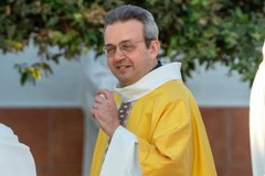 Don Mimmo Basile, sabato l'ordinazione episcopale. Giovedì ci sarà l'adorazione eucaristica