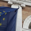 Scomparsa Presidente Sassoli: Bandiera Unione Europea a Palazzo di Città listata a lutto