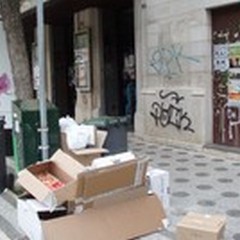 Chiuso ed abbandonato, ecco come si presenta oggi teatro Astra