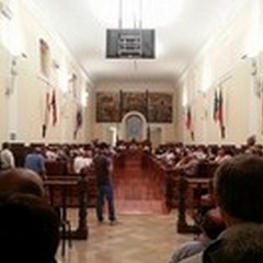 Il Consiglio comunale dà il via libera agli stralci per i piani urbanistici