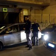 Parcheggi selvaggi, via Duca degli Abruzzi assediata dalle auto