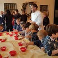 Piccoli cuochi crescono: gli alunni della scuola "Oberdan " preparano i tradizionali dolci di Natale