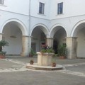 "Un uomo, un prete, la missione ", l'incredibile storia di don Vito Miracapillo