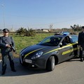 Sequestrati oltre 20mila capi di abbigliamento contraffatti: due denunciati dalle Fiamme gialle. VIDEO