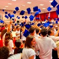 Emozioni, sorrisi e nuovi inizi: ieri la cerimonia di consegna dei diplomi all’istituto “Cafaro”