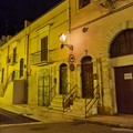 A fuoco ad Andria lampione della pubblica illuminazione