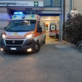 Pistola a salve a bambino di sei anni, esplode colpo in mano