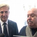 Lino Banfi: «Sogno di vedere la gente che mangia e sorride». Dagli industriali il ricordo: «Mio padre faceva l'ortolano ad Andria»