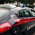 Fuggono alla vista dei carabinieri, ricerche in corso anche ad Andria