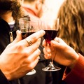 A Bisceglie torna Calici nel Borgo Antico: tre serate di vini pugliesi, gastronomia e musica dal vivo