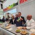La Burrata di Andria IGP alla Fiera di Madrid omaggiata dal Ministro Lollobrigida