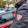 Rapina bar di via Napoli: polizia sulle tracce del rapinatore. Ritrovato il registratore di cassa