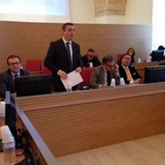 Consiglio Provinciale: internet point, Gonfalone e consulenze