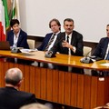 Buco sanità, FdI:  "No aumento tasse, Decaro cominci a risanare sprechi e ruberie, e vigili su opere finanziate con Pnrr "