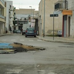 Rotatoria distrutta in via Togliatti