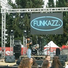 Il coraggio giovanile di mettersi in gioco, i Funkazz