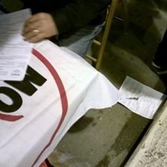 Minacce agli attivisti del M5S in viale Crispi: fermato un uomo