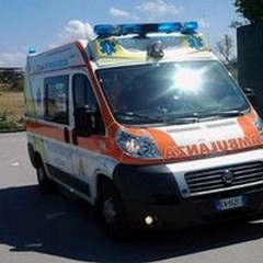 Moto contro cane: in codice giallo un uomo 48enne