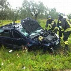 Auto contro albero: in codice rosso un 57enne andriese