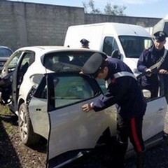 Smontano auto rubata, tre andriesi in manette
