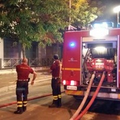 Incendio viale Ovidio, la riconoscenza ai poliziotti dalla politica