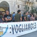 Nuzzi in protesta: il Prefetto Minerva dalla parte del Liceo