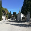 2 novembre, al cimitero fiori da parte della Sindaca
