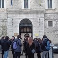 Dietrofront al Nuzzi: si rischia lo sgombero delle nuove aule