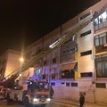 Caduta calcinacci in via Terlizzi: intervento dei Vigili del Fuoco