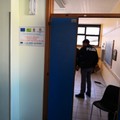 La scuola primaria A. Mariano assaltata da malviventi, rubati due computer e un cannocchiale