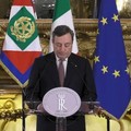 Covid, Draghi firma nuovo Dpcm: scuole chiuse in zona rossa o ad alto contagio